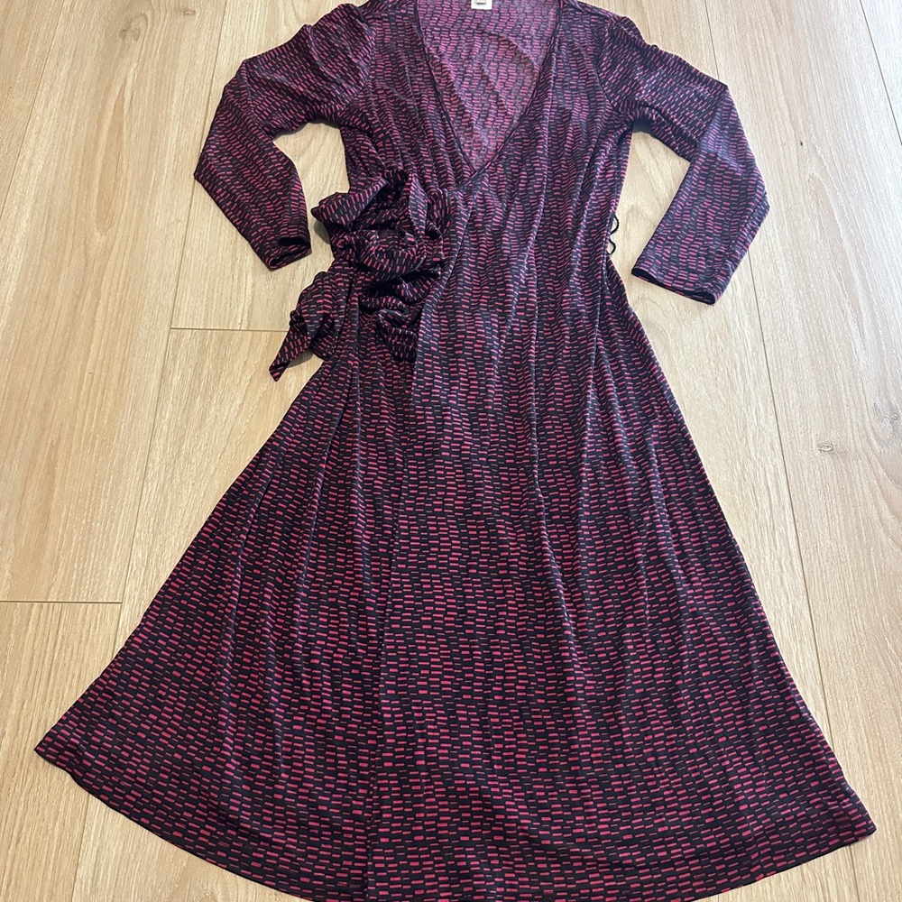 Chaps Burgundy and Black Long Sleeve Dress